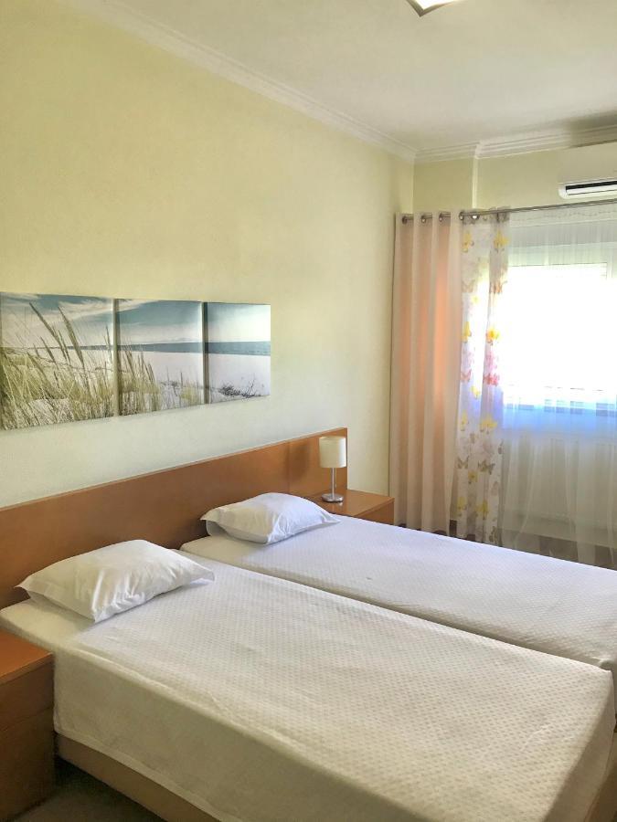 Abla Guest House Carcavelos  Exteriör bild